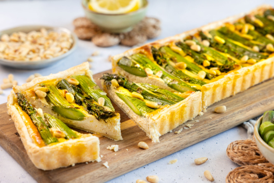 Spargeltarte mit grünem Spargel