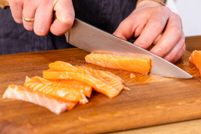 Lachs schneiden