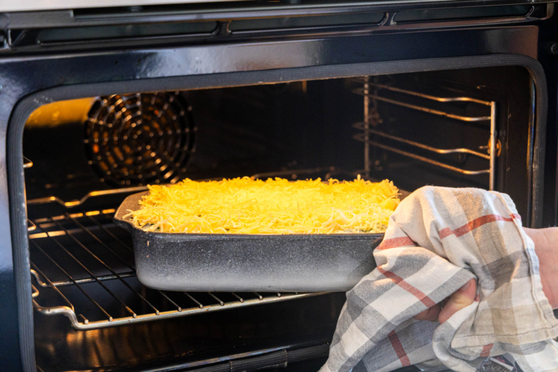 Spinatlasagne mit Lachs im Ofen