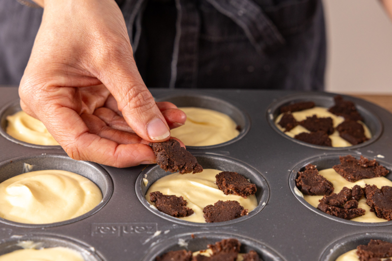 Zupfkuchen-Flecken verteilen