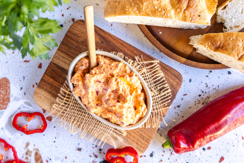 Ajvar Frischkäse Dip
