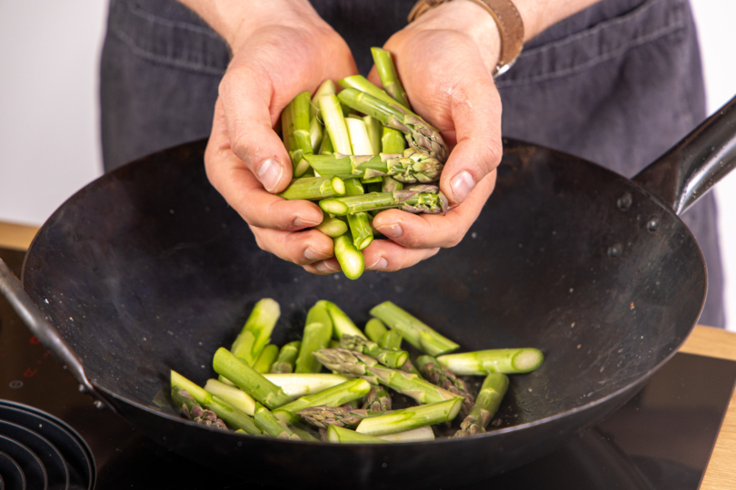 Spargel anbraten