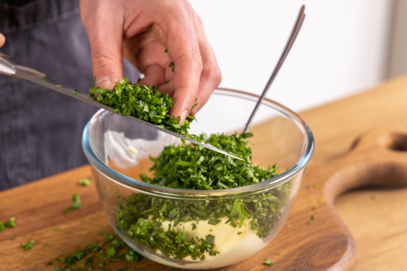 Bärlauch dazugeben