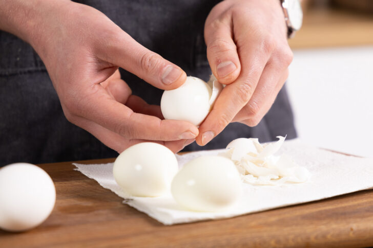 Eier schälen