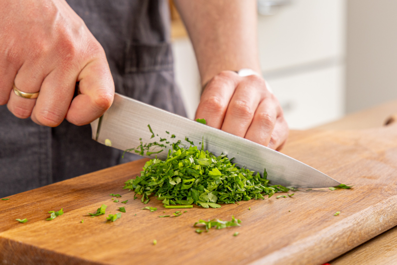Petersilie hacken