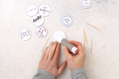 Cupcake Topper zusammen kleben