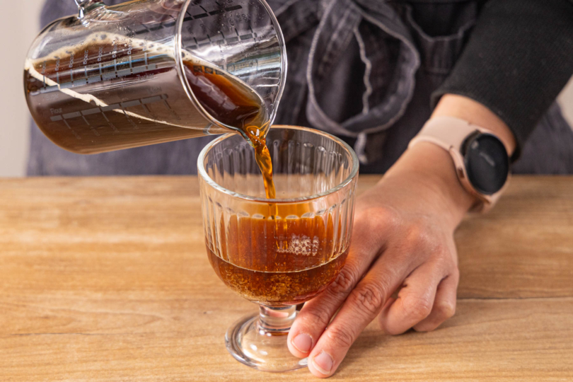 Kaffee aufgießen