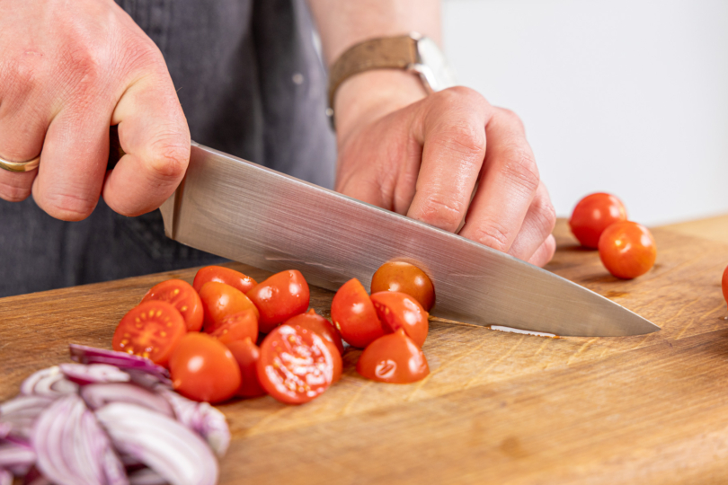 Tomaten schneiden