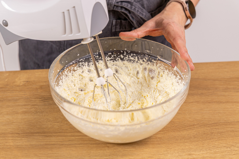 Butter und Zucker aufschlagen