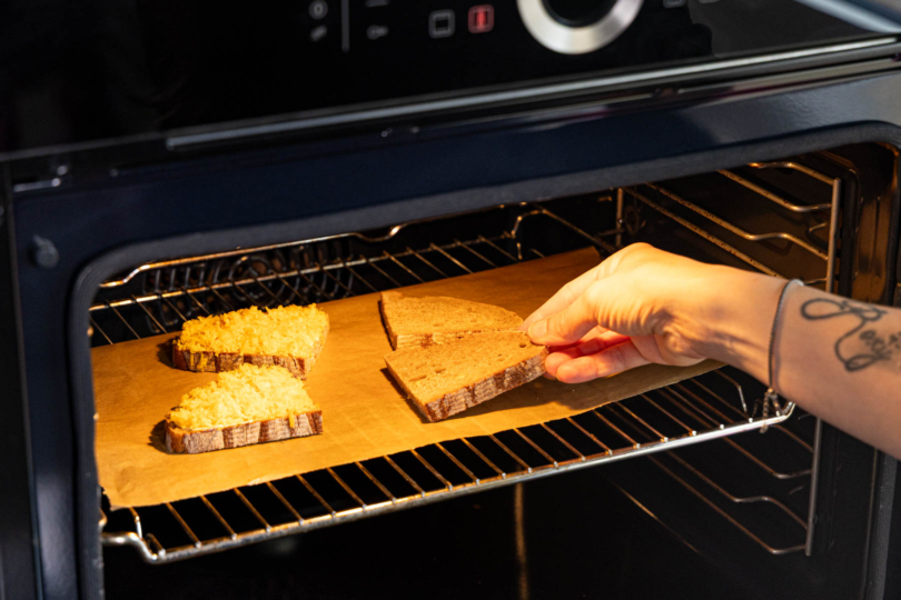 Brot überbacken und rösten