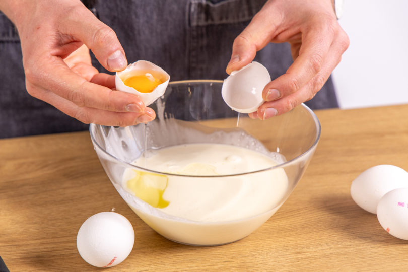 Eier dazugeben