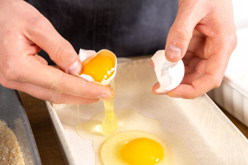 Ei in Panierstraße geben