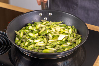 Spargel braten