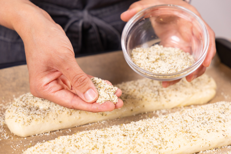 Teig mit Parmesan und Oregano