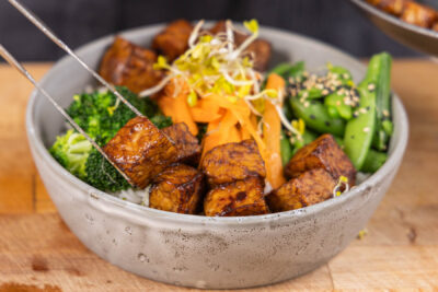 Tempeh anrichten