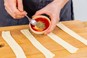 Ketchup mit Kräutern verfeinern