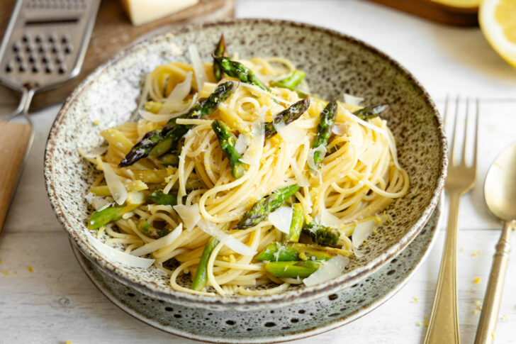 Zitronen-Spargel-Pasta