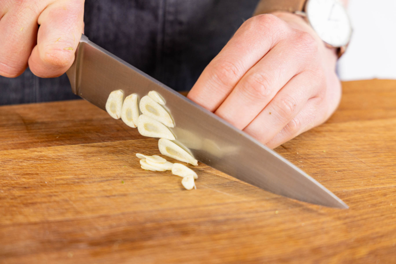 Knoblauch schneiden