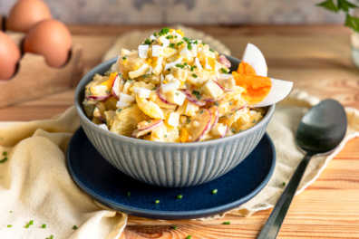 Eiersalat mit Kartoffeln