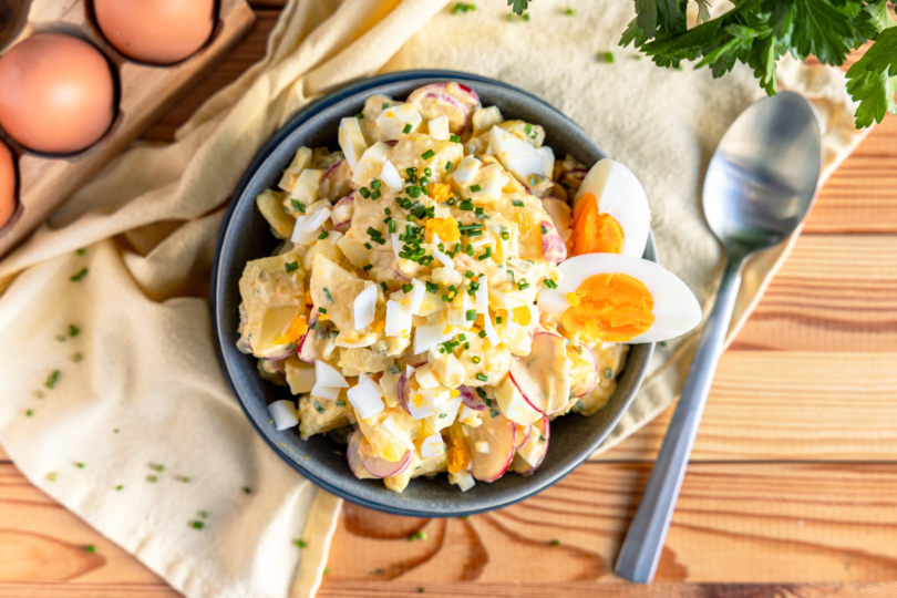 Eiersalat mit Kartoffeln