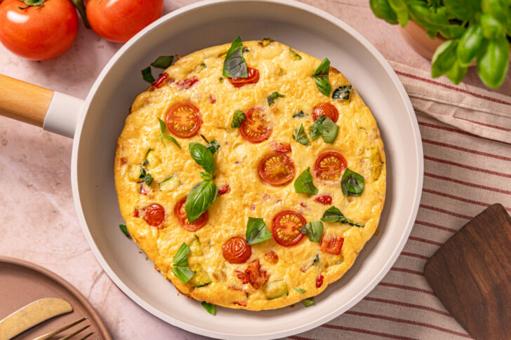italienische Gemüse-Frittata in der Pfanne
