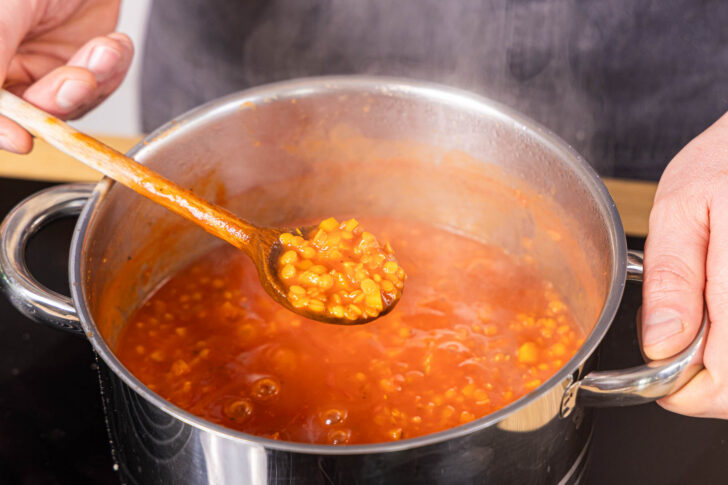 Linsenbolognese kochen