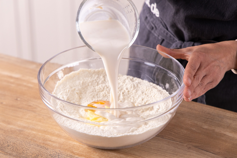 Hefemilch dazugeben