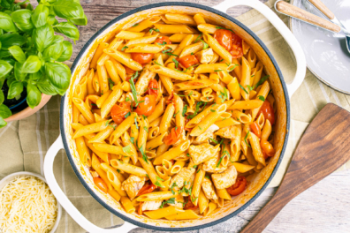 Schnelle Nudelgerichte: One Pot Pasta mit Hähnchen