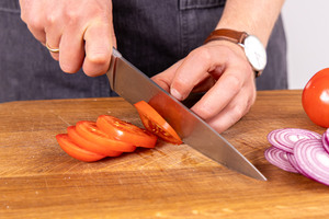 Tomaten schneiden