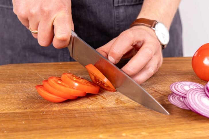 Tomaten schneiden