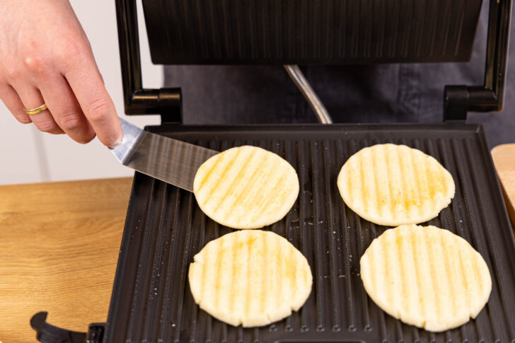 Arepas vom Kontaktgrill