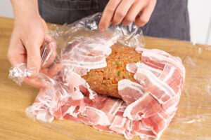 Bacon-Netz einschlagen