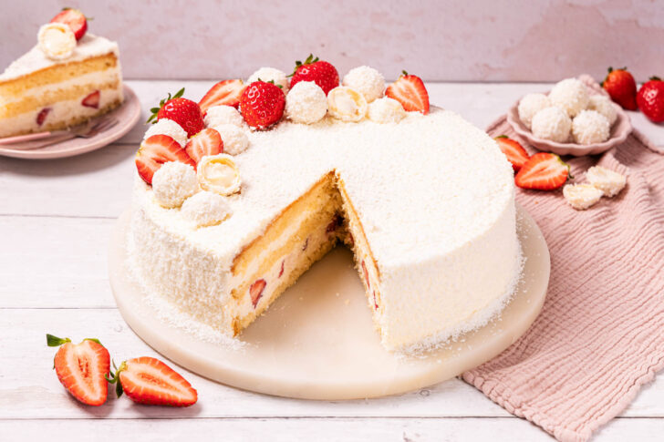 Erdbeer Raffaello Torte