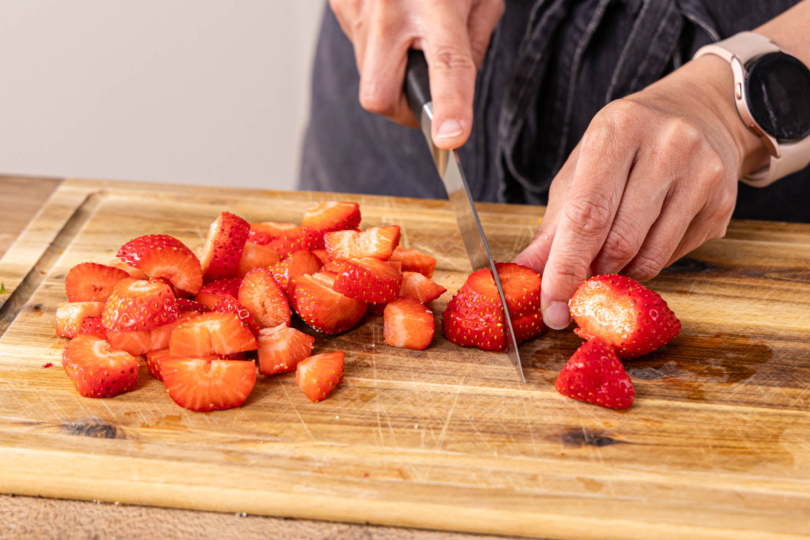 Erdbeeren schneiden