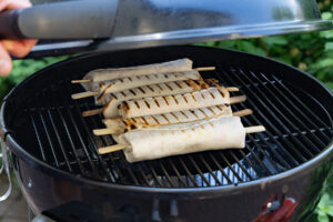 Fackelbrot auf dem Grill