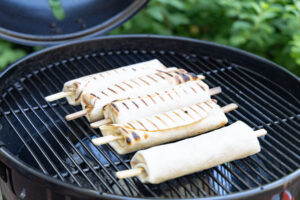 Fackelbrot grillen