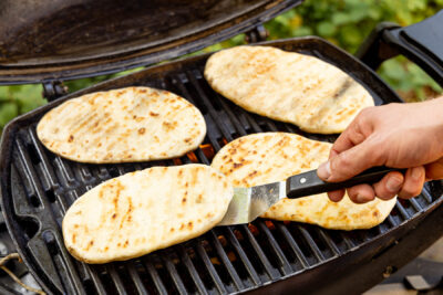 Brot auf dem Grill backen