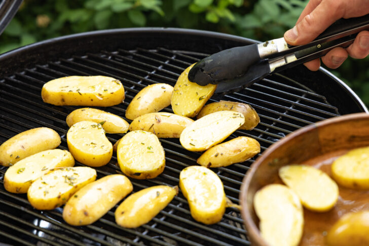 Kartoffeln grillen