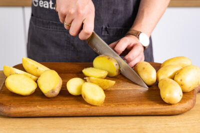 Kartoffeln schneiden
