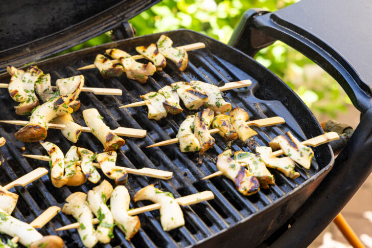 Kräuterseitlinge in leckerer Marinade grillen