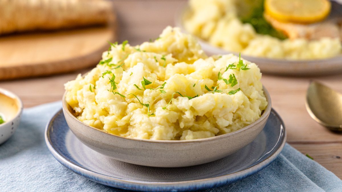 Pastinakenpüree mit Kartoffeln: cremig, mild & perfekt als Beilage
