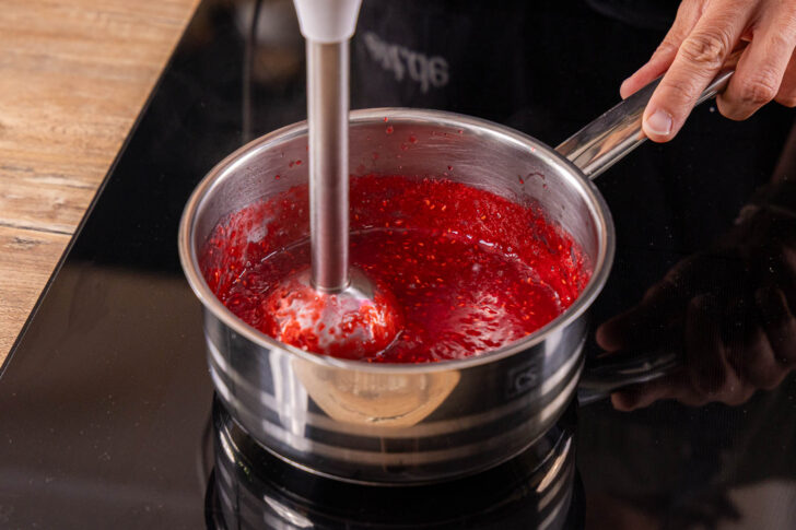 Himbeeren pürieren