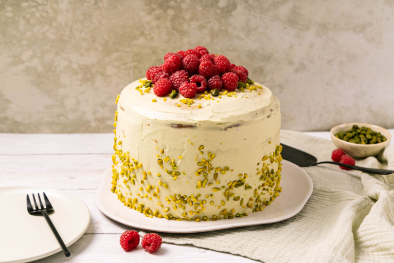 Pistazien Himbeer Torte frontal