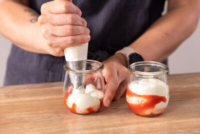 Creme einfüllen