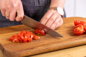 Tomaten würfeln