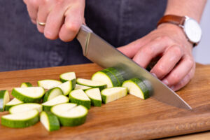 Zucchini schneiden