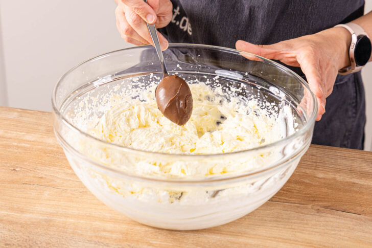 Nutella zur Creme geben