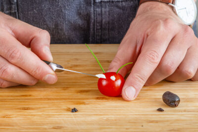 Tomate dekorieren