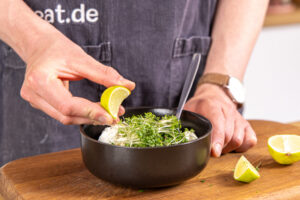Limettensaft dazugeben