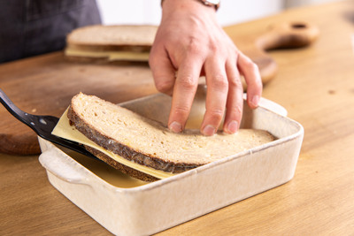 Brot ins Ei tauchen